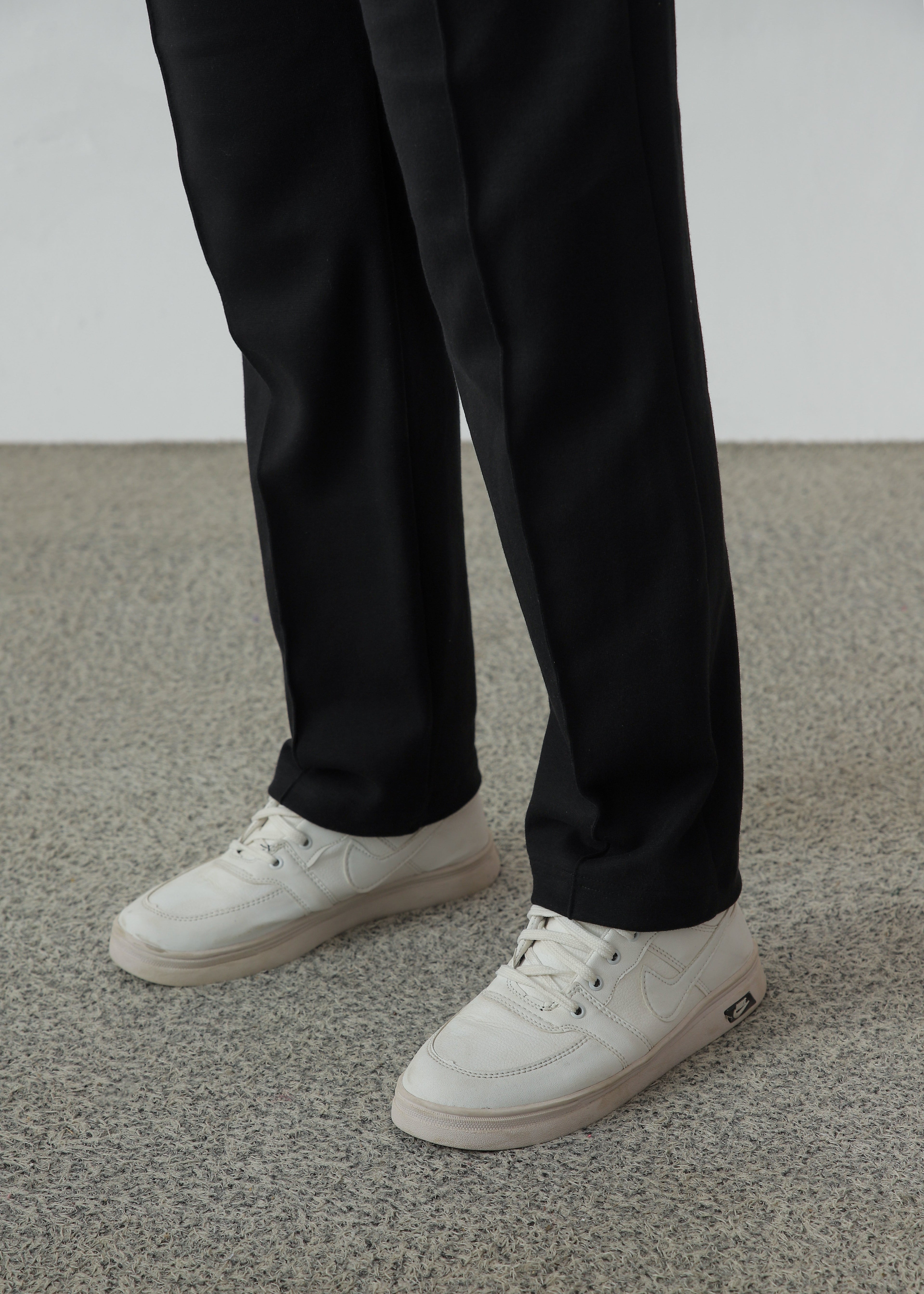 Pleated Trouser Relaxed Fit - Black - Zenetti